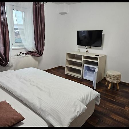 Hotel Casa Coco Curtea de Argeş Esterno foto